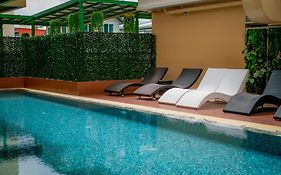 Siri Ratchadamnoen Hotel